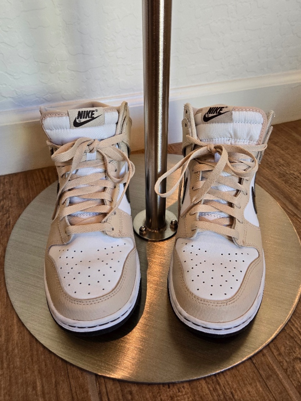 Womens Nike Dunk "Sanddrift" Sneakers